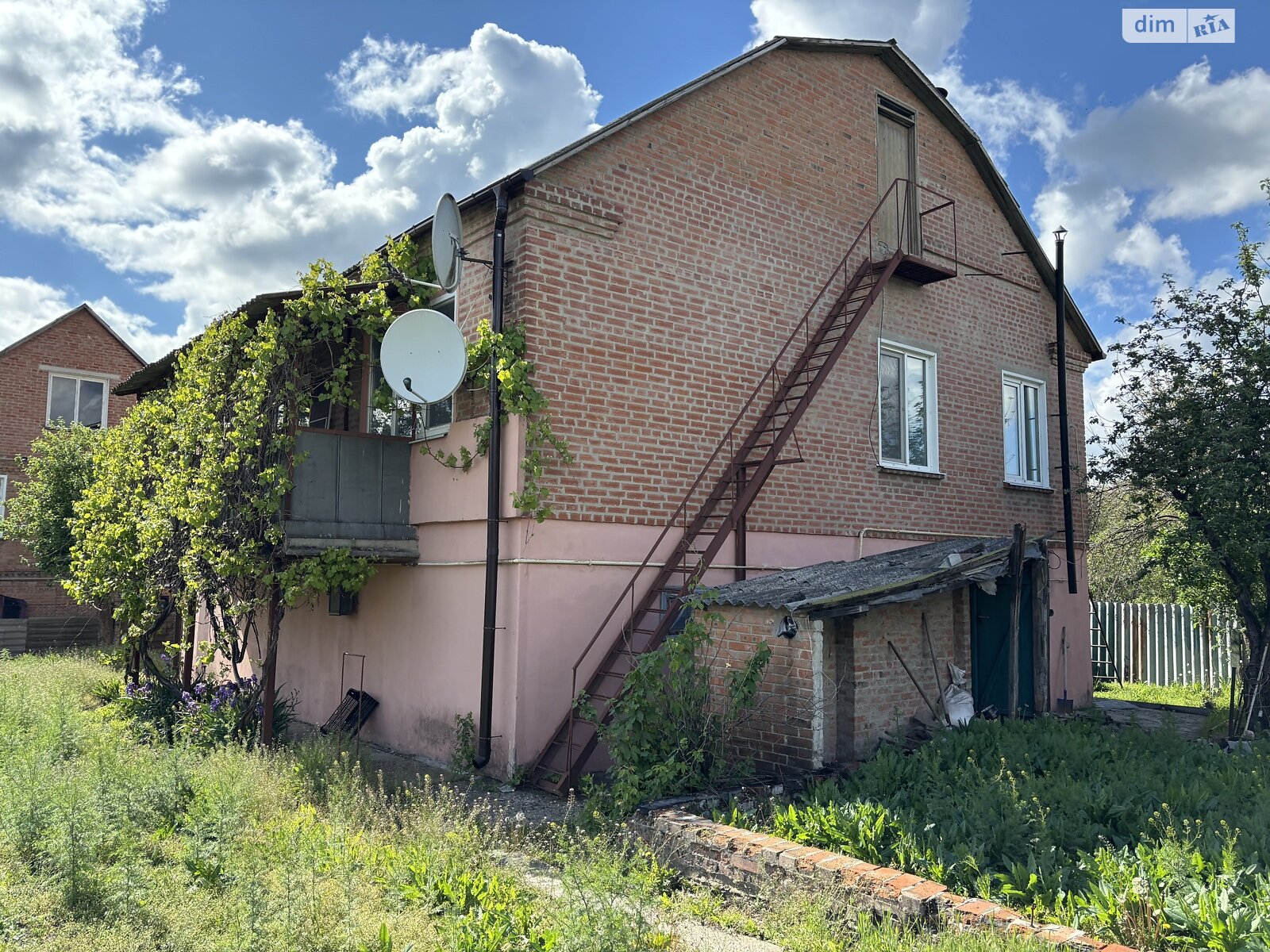 двоповерховий будинок з балконом, 179 кв. м, цегла. Продаж у Полтаві фото 1 двоповерховий будинок з балконом, 179 кв. м, цегла. Продаж у Полтаві фото 1