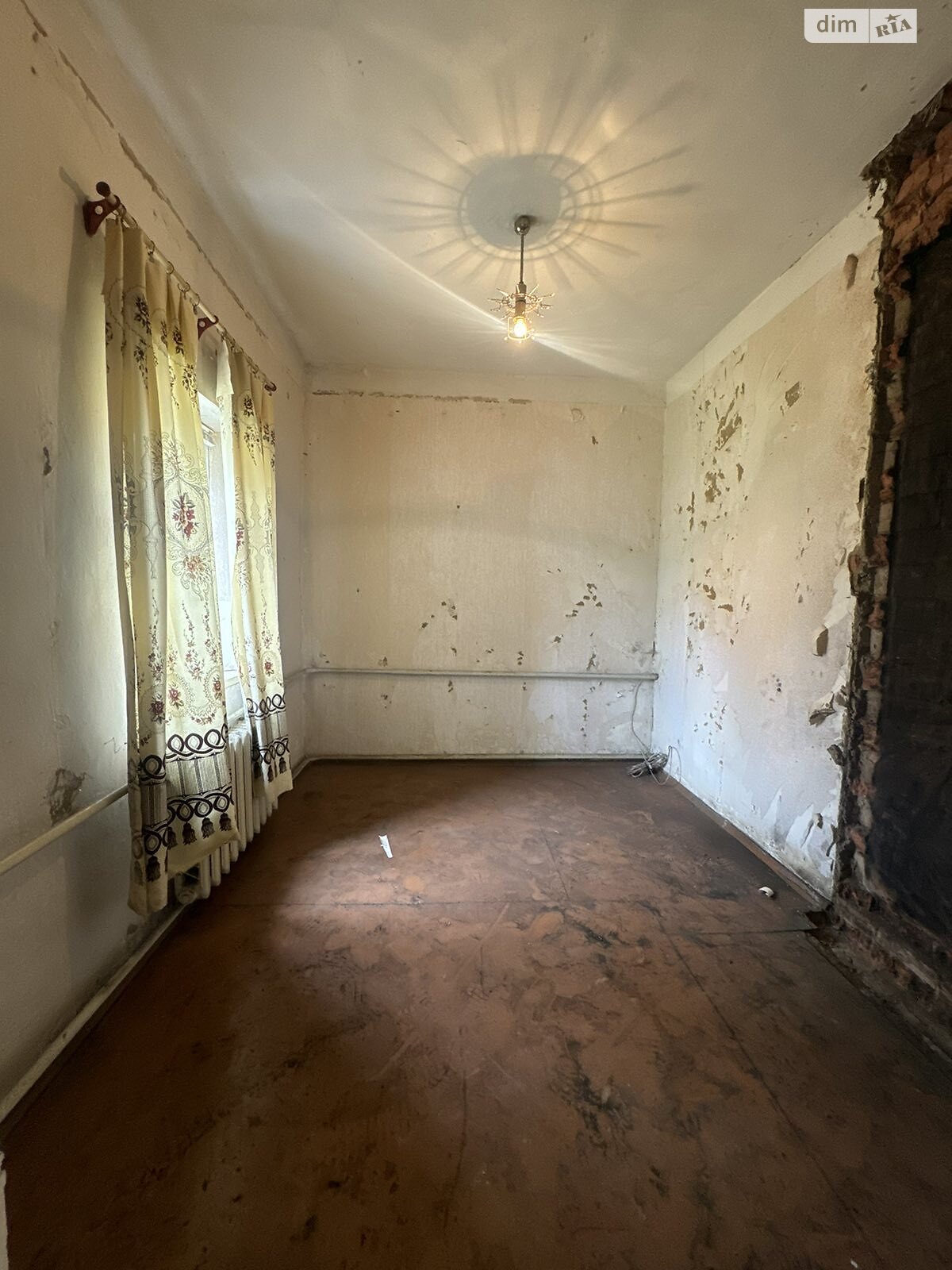 одноэтажный дом с гаражом, 65.4 кв. м, кирпич. Продажа в Полтаве район Красный Путь фото 1 одноэтажный дом с гаражом, 65.4 кв. м, кирпич. Продажа в Полтаве район Красный Путь фото 1