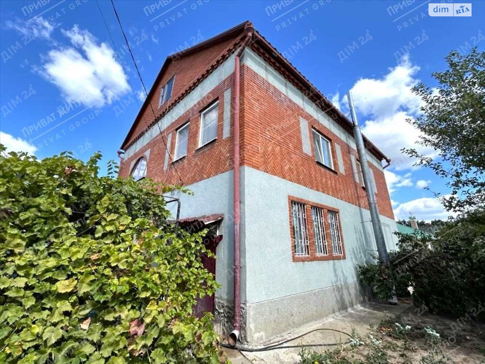 двоповерховий будинок з гаражем, 271 кв. м, цегла. Продаж в Полтаві, район Червоний Шлях фото 1 двоповерховий будинок з гаражем, 271 кв. м, цегла. Продаж в Полтаві, район Червоний Шлях фото 1