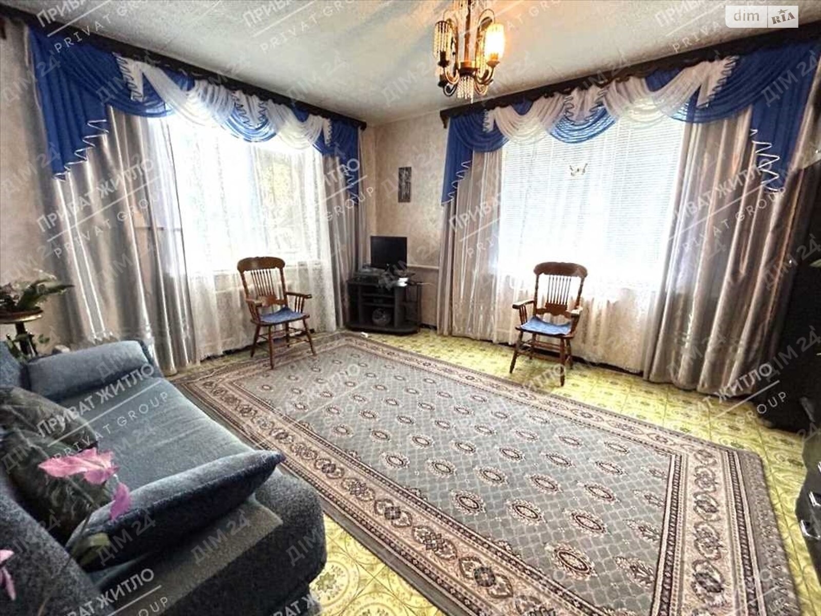 двоповерховий будинок з гаражем, 271 кв. м, цегла. Продаж в Полтаві, район Червоний Шлях фото 1 двоповерховий будинок з гаражем, 271 кв. м, цегла. Продаж в Полтаві, район Червоний Шлях фото 1