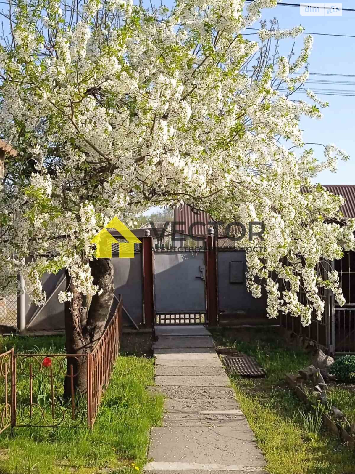 одноповерховий будинок з меблями, 76.8 кв. м, цегла. Продаж в Полтаві, район Крутий Берег фото 1 одноповерховий будинок з меблями, 76.8 кв. м, цегла. Продаж в Полтаві, район Крутий Берег фото 1