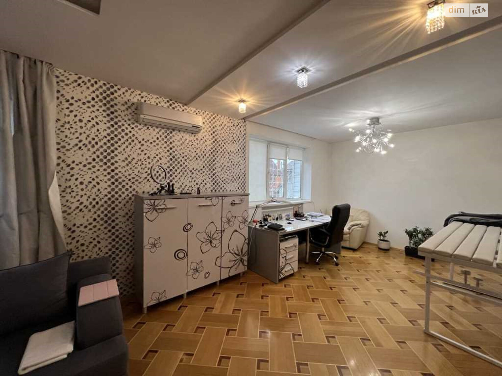 двухэтажный дом с гаражом, 230.9 кв. м, кирпич. Продажа в Полтаве фото 1