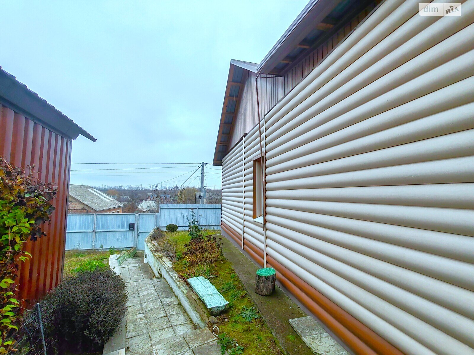 одноэтажный дом с гаражом, 68.6 кв. м, кирпич. Продажа в Полтаве район Подол фото 1 одноэтажный дом с гаражом, 68.6 кв. м, кирпич. Продажа в Полтаве район Подол фото 1