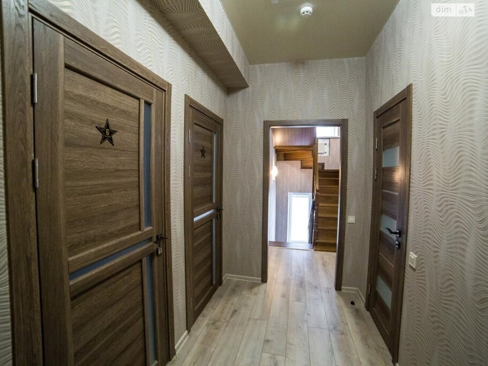 четырехэтажный дом, 667 кв. м, кирпич. Продажа в Полтаве район Пушкаревка фото 1 четырехэтажный дом, 667 кв. м, кирпич. Продажа в Полтаве район Пушкаревка фото 1