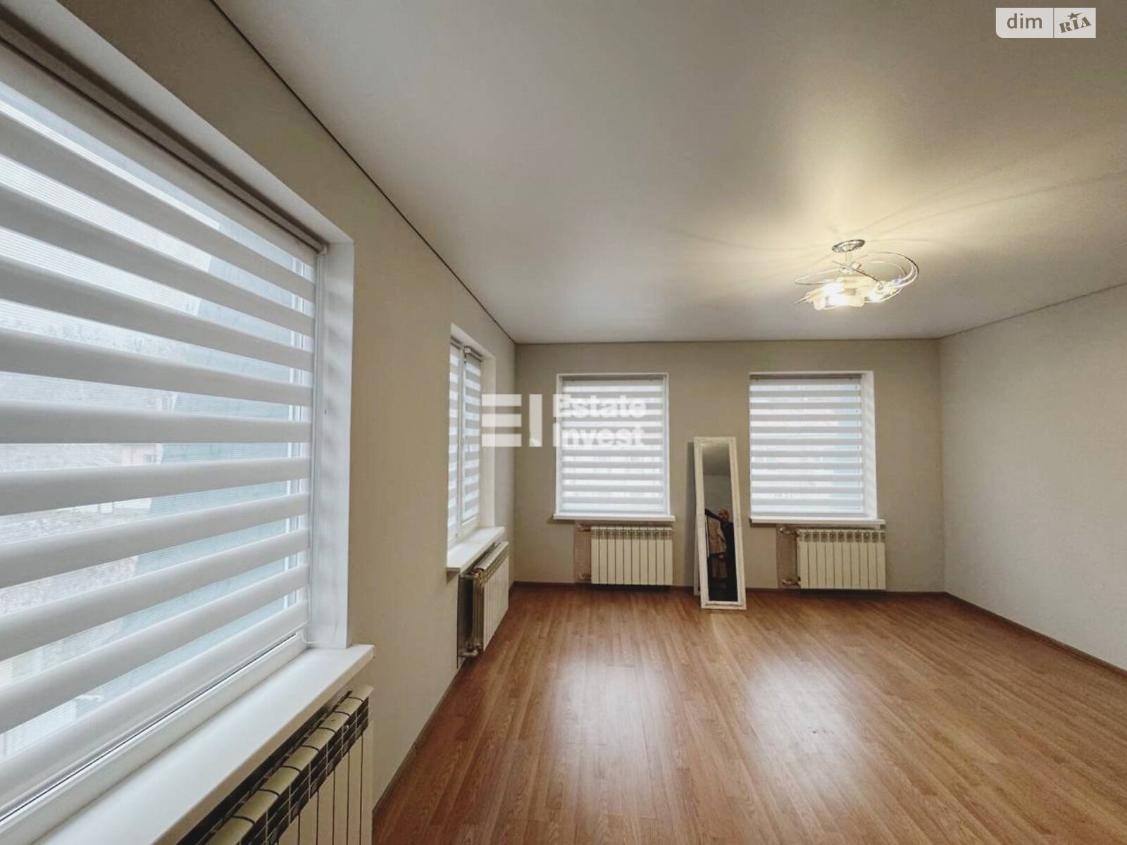 двухэтажный дом с балконом, 165 кв. м, кирпич. Продажа в Полтаве фото 1 двухэтажный дом с балконом, 165 кв. м, кирпич. Продажа в Полтаве фото 1