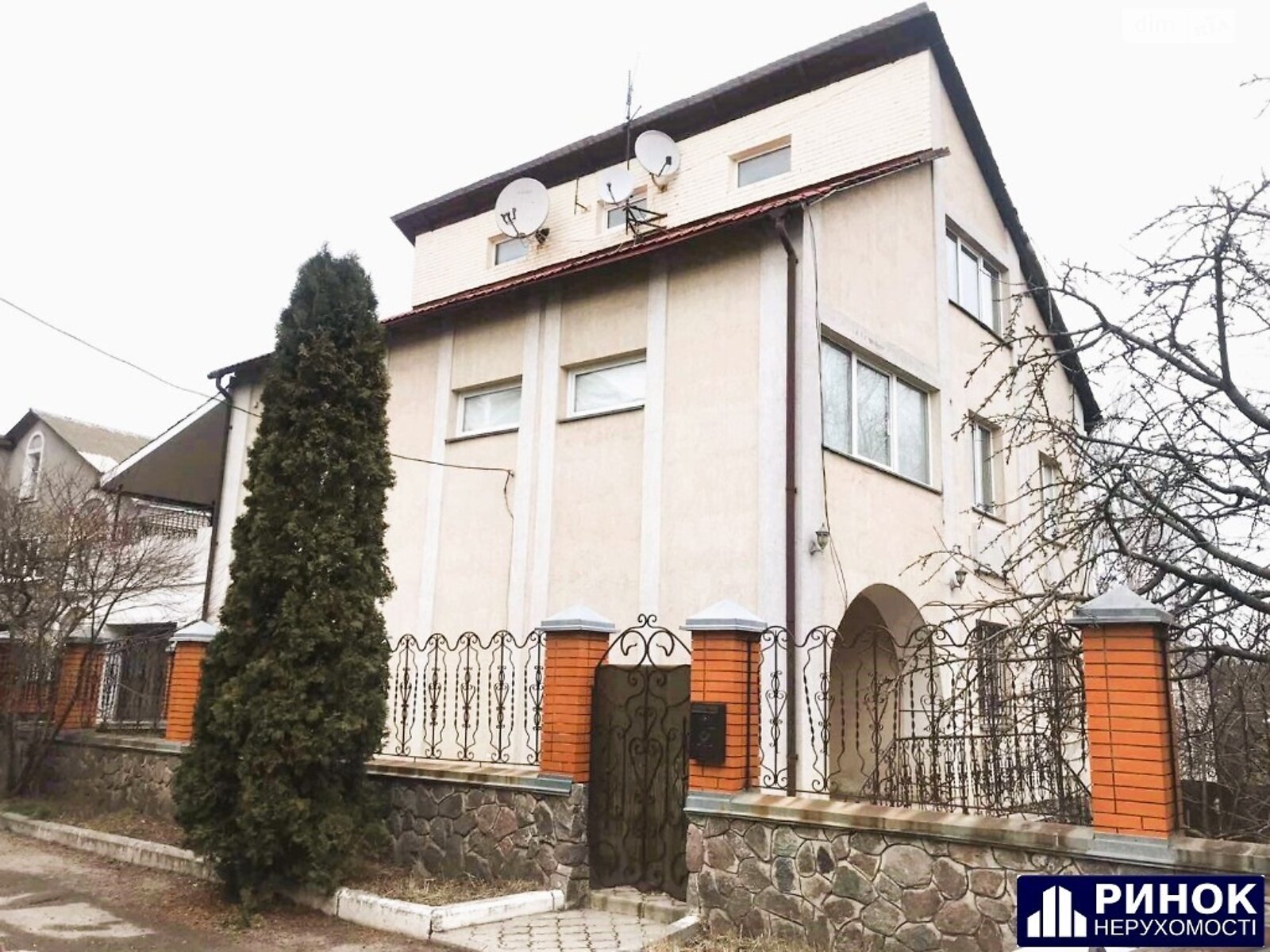 двухэтажный дом веранда, 363 кв. м, кирпич. Продажа в Полтаве район Центр фото 1