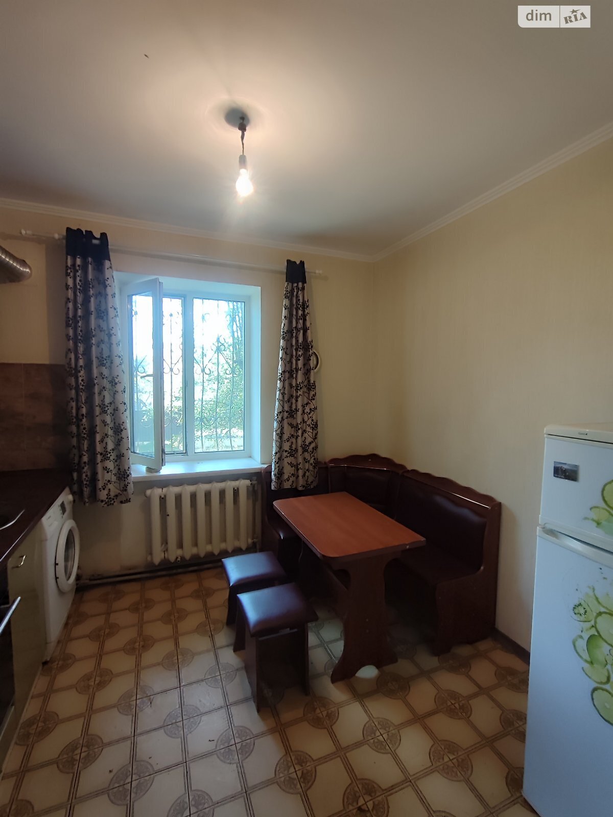 двухэтажный дом с гаражом, 97.6 кв. м, кирпич. Продажа в Полтаве район Центр фото 1 двухэтажный дом с гаражом, 97.6 кв. м, кирпич. Продажа в Полтаве район Центр фото 1