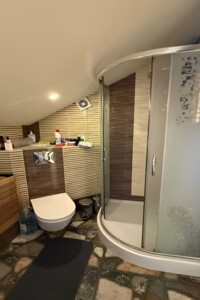 двухэтажный дом с отоплением, 100 кв. м, кирпич. Продажа в Полтаве район Центр фото 2