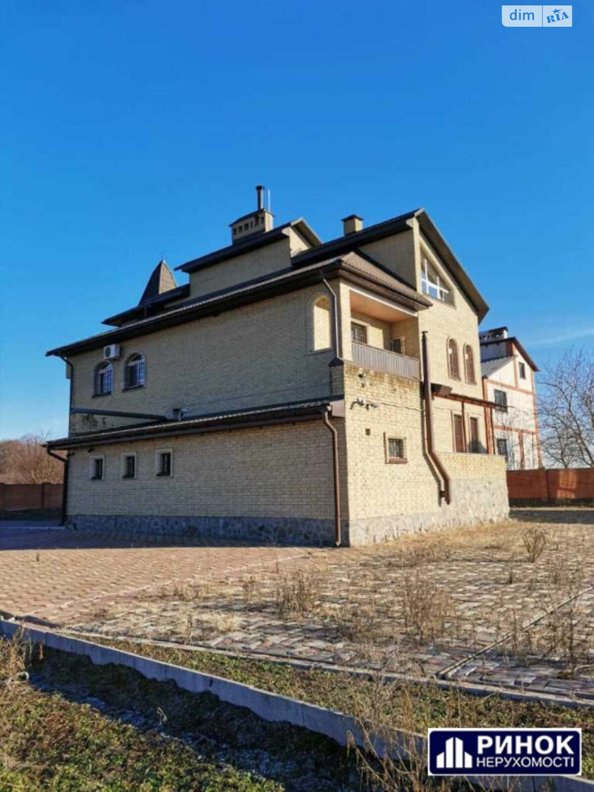 трехэтажный дом, 485 кв. м, кирпич. Продажа в Верхолах фото 1