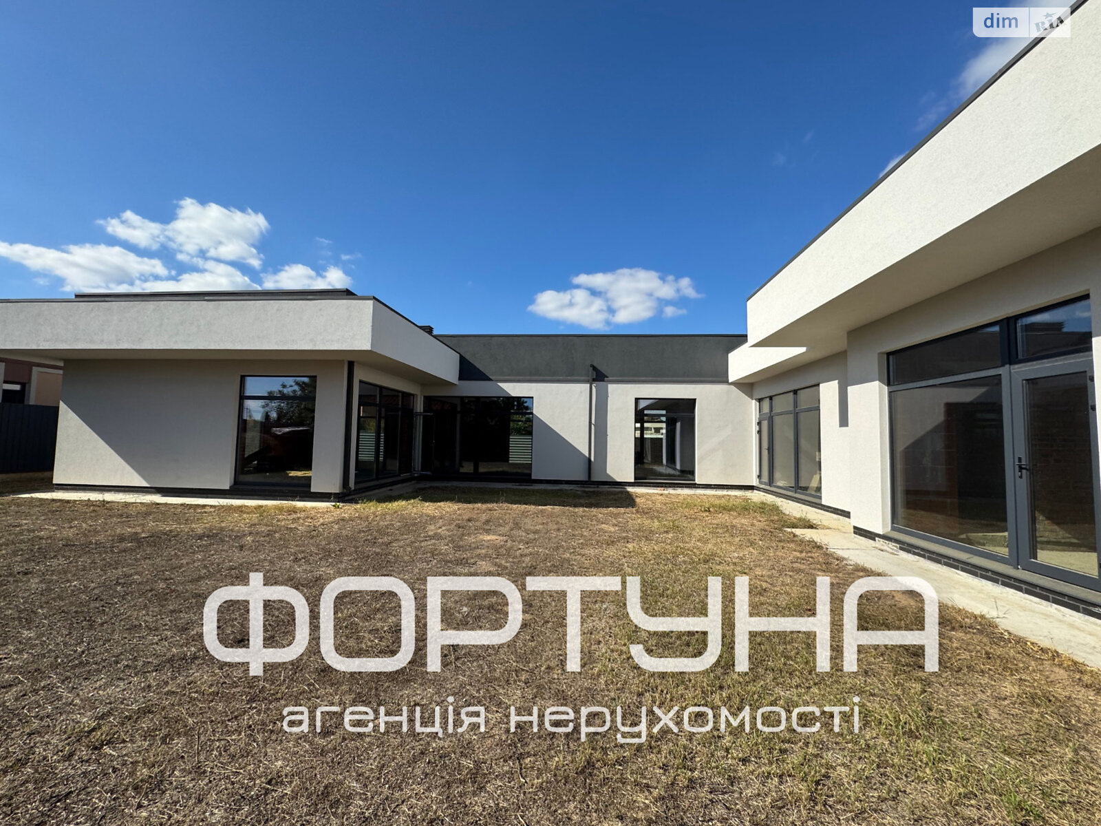 одноэтажный дом, 220 кв. м, кирпич. Продажа в Полтаве район Яр фото 1 одноэтажный дом, 220 кв. м, кирпич. Продажа в Полтаве район Яр фото 1