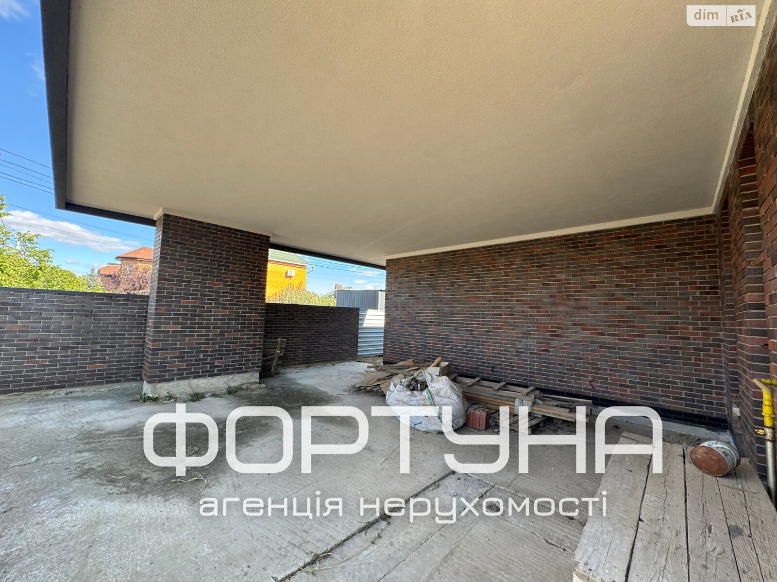 одноэтажный дом, 220 кв. м, кирпич. Продажа в Полтаве район Яр фото 1 одноэтажный дом, 220 кв. м, кирпич. Продажа в Полтаве район Яр фото 1