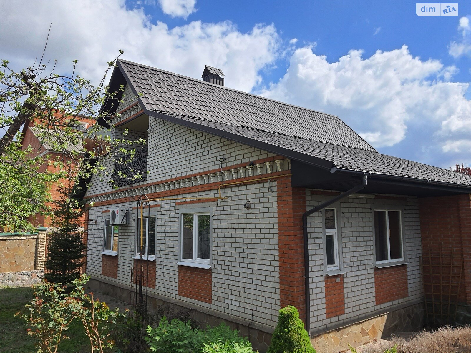 одноэтажный дом, 200 кв. м, кирпич. Продажа в Полтаве район Яр фото 1 одноэтажный дом, 200 кв. м, кирпич. Продажа в Полтаве район Яр фото 1
