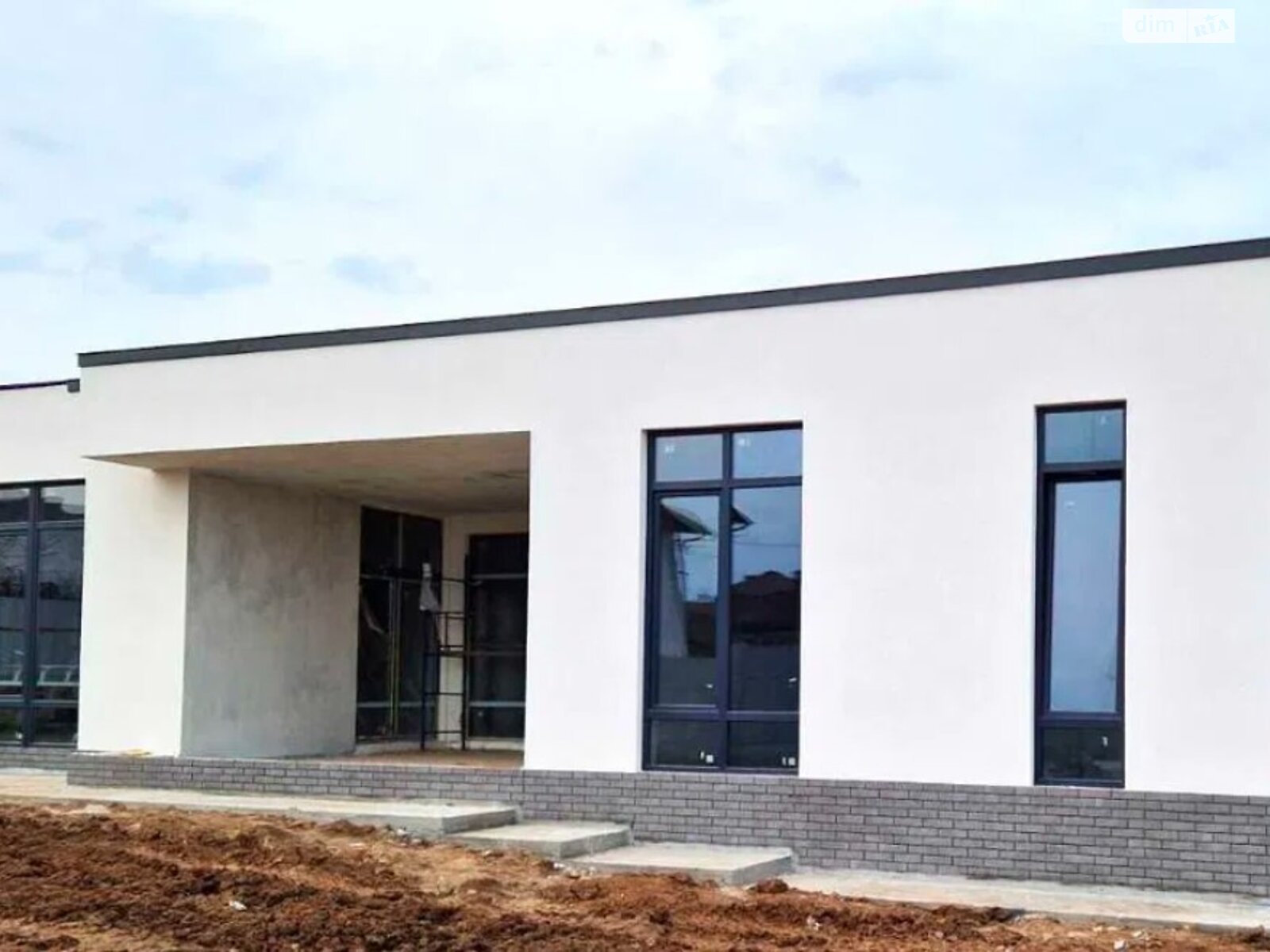 одноповерховий будинок з гаражем, 210 кв. м, кирпич. Продаж в Полтаві, район Яр фото 1 одноповерховий будинок з гаражем, 210 кв. м, кирпич. Продаж в Полтаві, район Яр фото 1