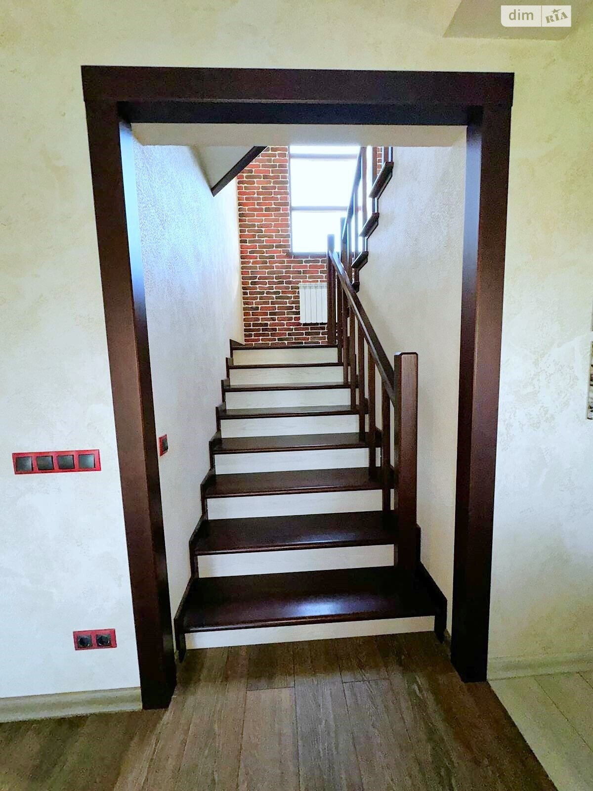 двухэтажный дом с гаражом, 213.8 кв. м, кирпич. Продажа в Полтаве район Яр фото 1 двухэтажный дом с гаражом, 213.8 кв. м, кирпич. Продажа в Полтаве район Яр фото 1