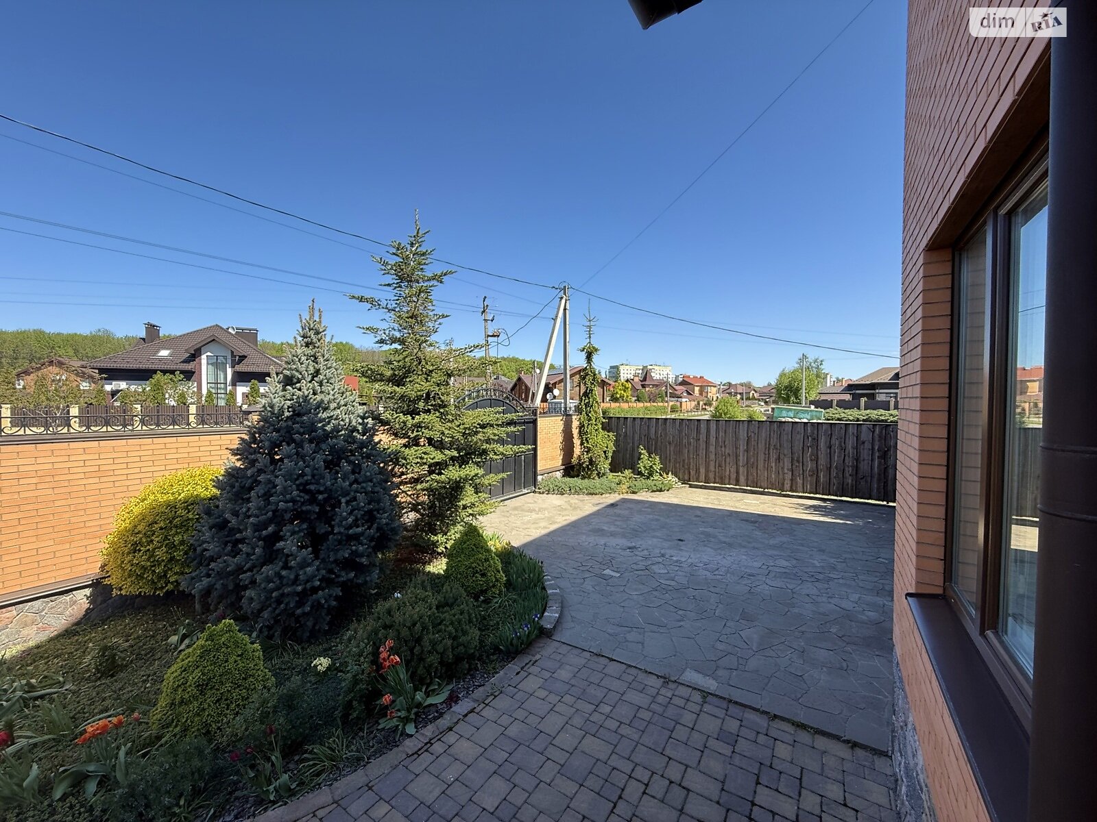двухэтажный дом с верандой, 466 кв. м, кирпич. Продажа в Полтаве район Яр фото 1 двухэтажный дом с верандой, 466 кв. м, кирпич. Продажа в Полтаве район Яр фото 1