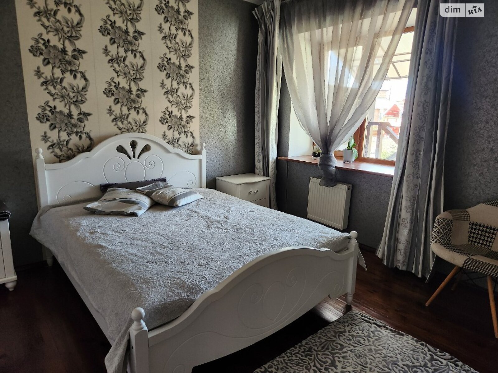 трехэтажный дом с отоплением, 247 кв. м, кирпич. Продажа в Полтаве район Яр фото 1 трехэтажный дом с отоплением, 247 кв. м, кирпич. Продажа в Полтаве район Яр фото 1