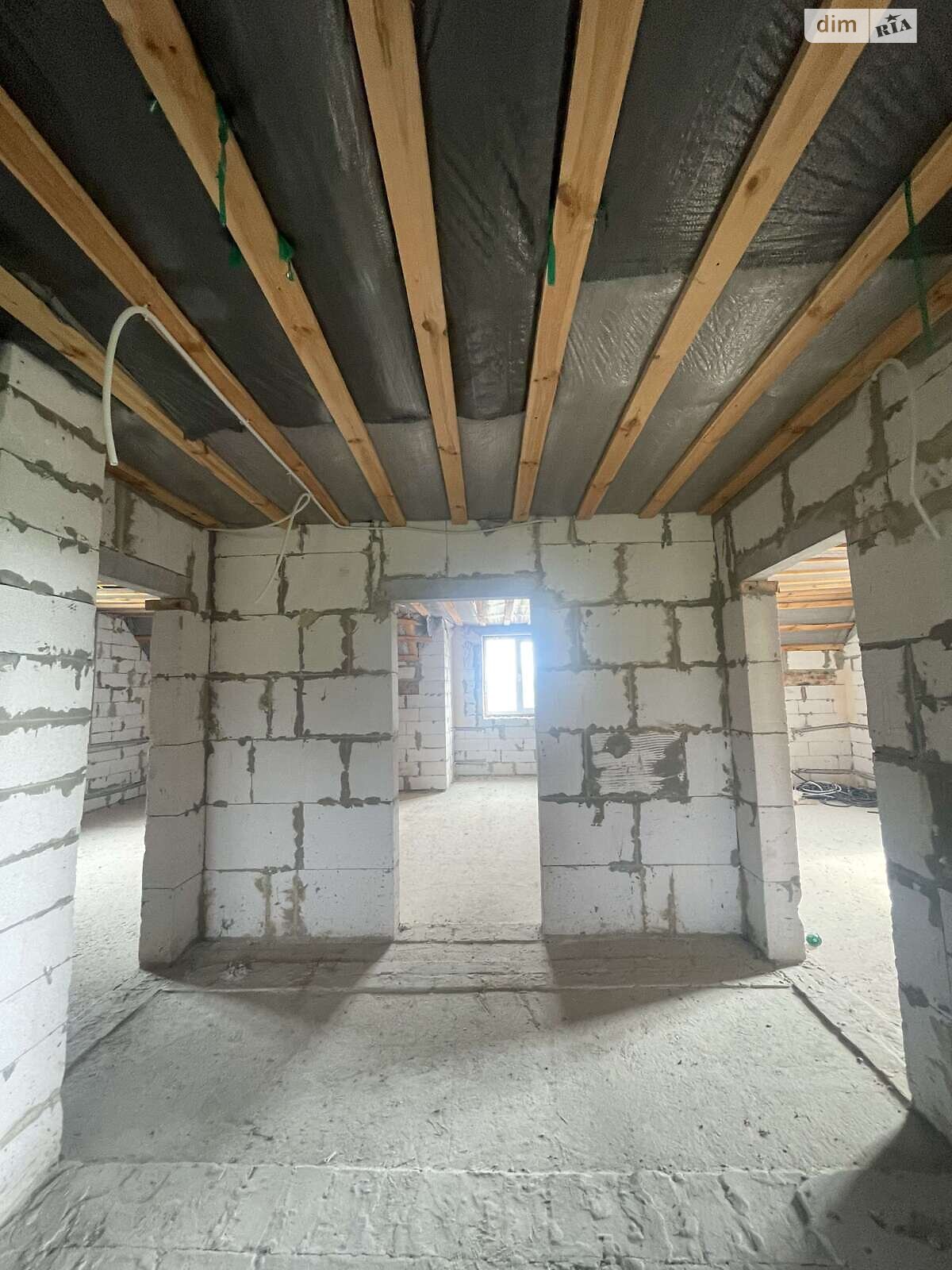 трехэтажный дом, 370 кв. м, пеноблок. Продажа в Горбаневке фото 1 трехэтажный дом, 370 кв. м, пеноблок. Продажа в Горбаневке фото 1