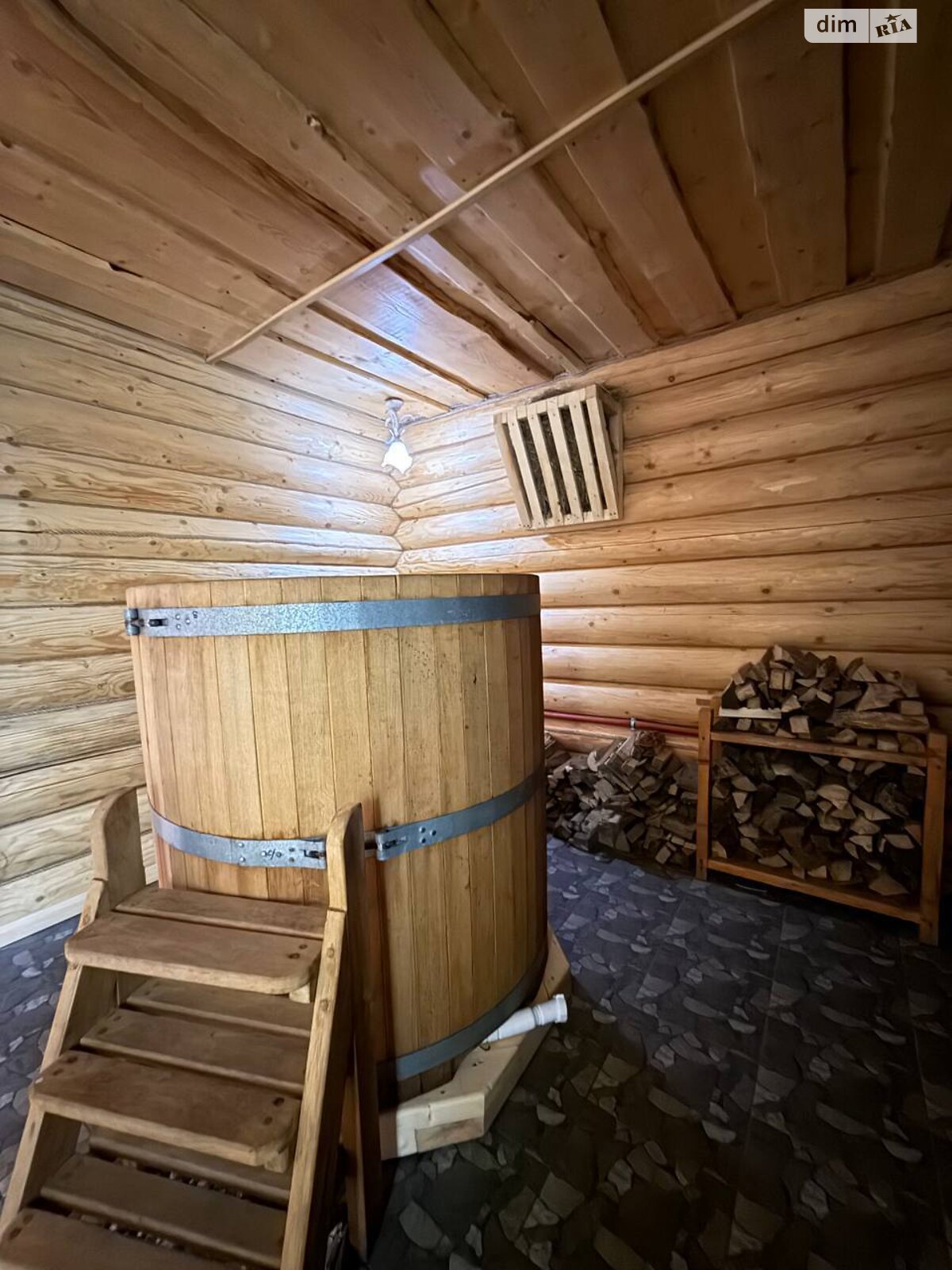 двухэтажный дом с отоплением, 299.5 кв. м, кирпич. Продажа в Полянице фото 1 двухэтажный дом с отоплением, 299.5 кв. м, кирпич. Продажа в Полянице фото 1