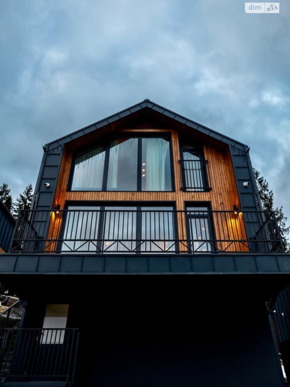 двухэтажный дом с отоплением, 122 кв. м, кирпич. Продажа в Полянице фото 1