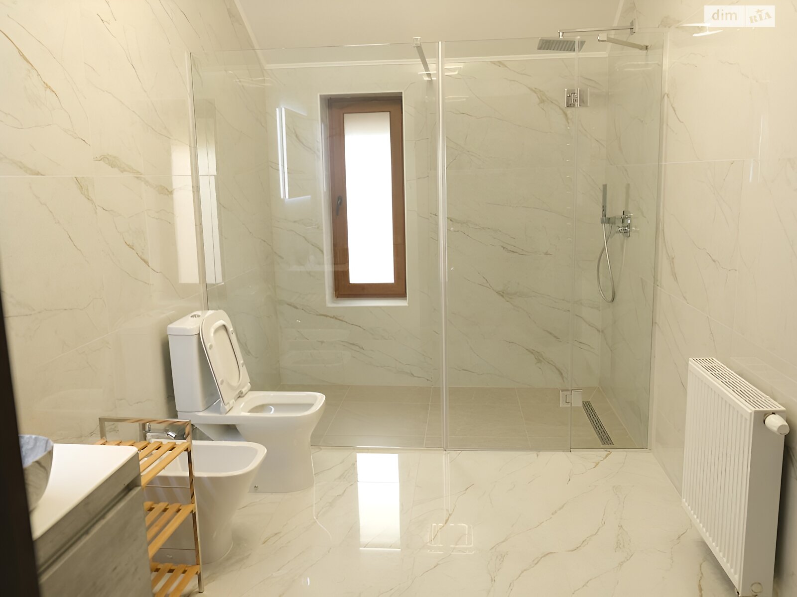 двухэтажный дом с отоплением, 320 кв. м, кирпич. Продажа в Поляниця фото 1 двухэтажный дом с отоплением, 320 кв. м, кирпич. Продажа в Поляниця фото 1