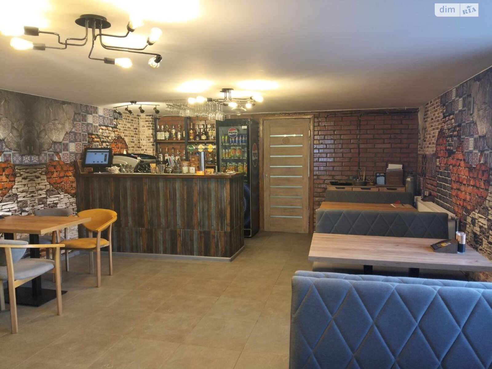 чотириповерховий будинок з ремонтом, 497 кв. м, газобетон. Продаж у Поляниця фото 1