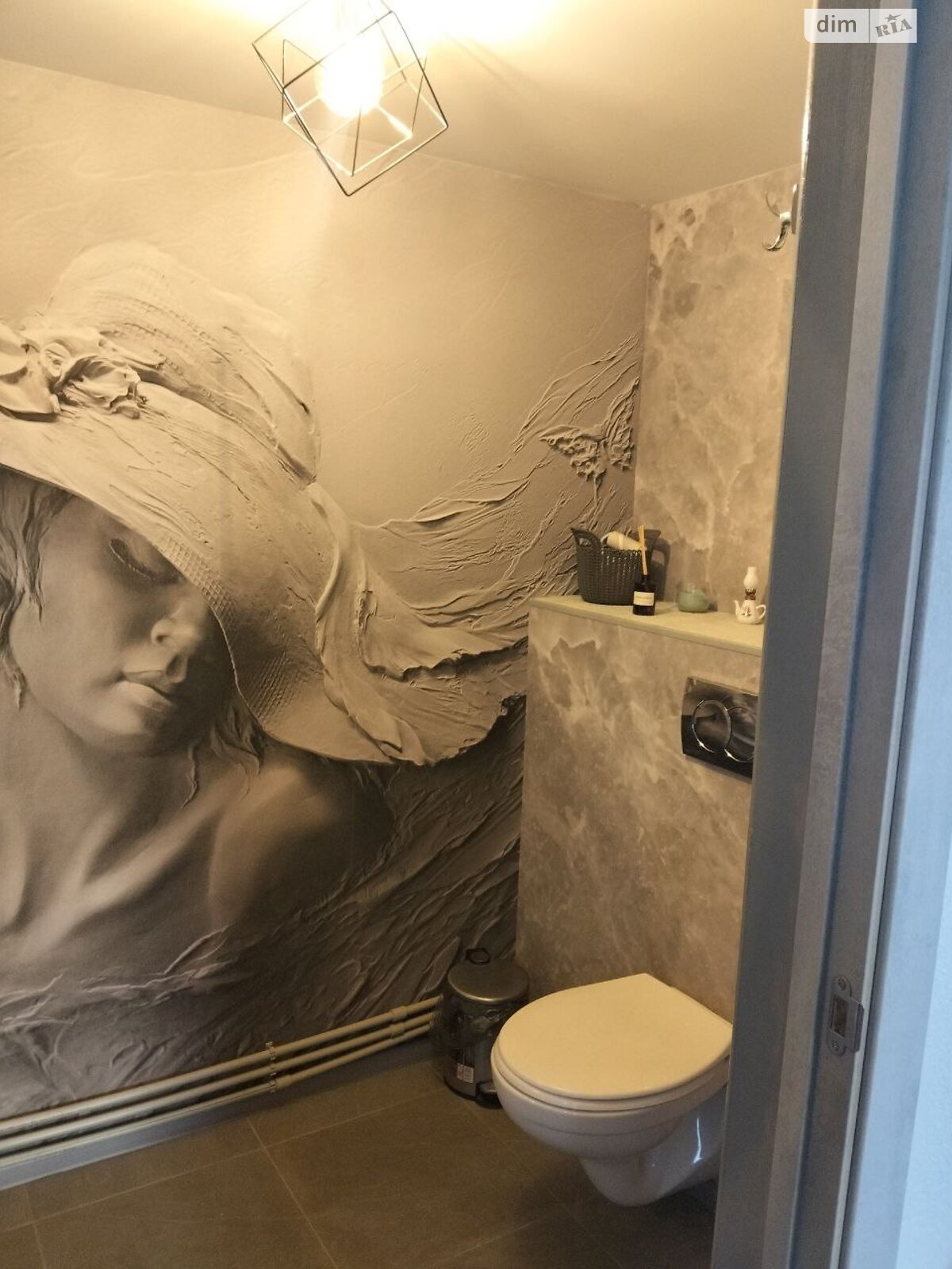 чотириповерховий будинок з ремонтом, 497 кв. м, газобетон. Продаж у Поляниця фото 1