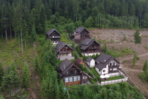 триповерховий будинок з балконом, 120 кв. м, брус. Продаж у Поляниця фото 2