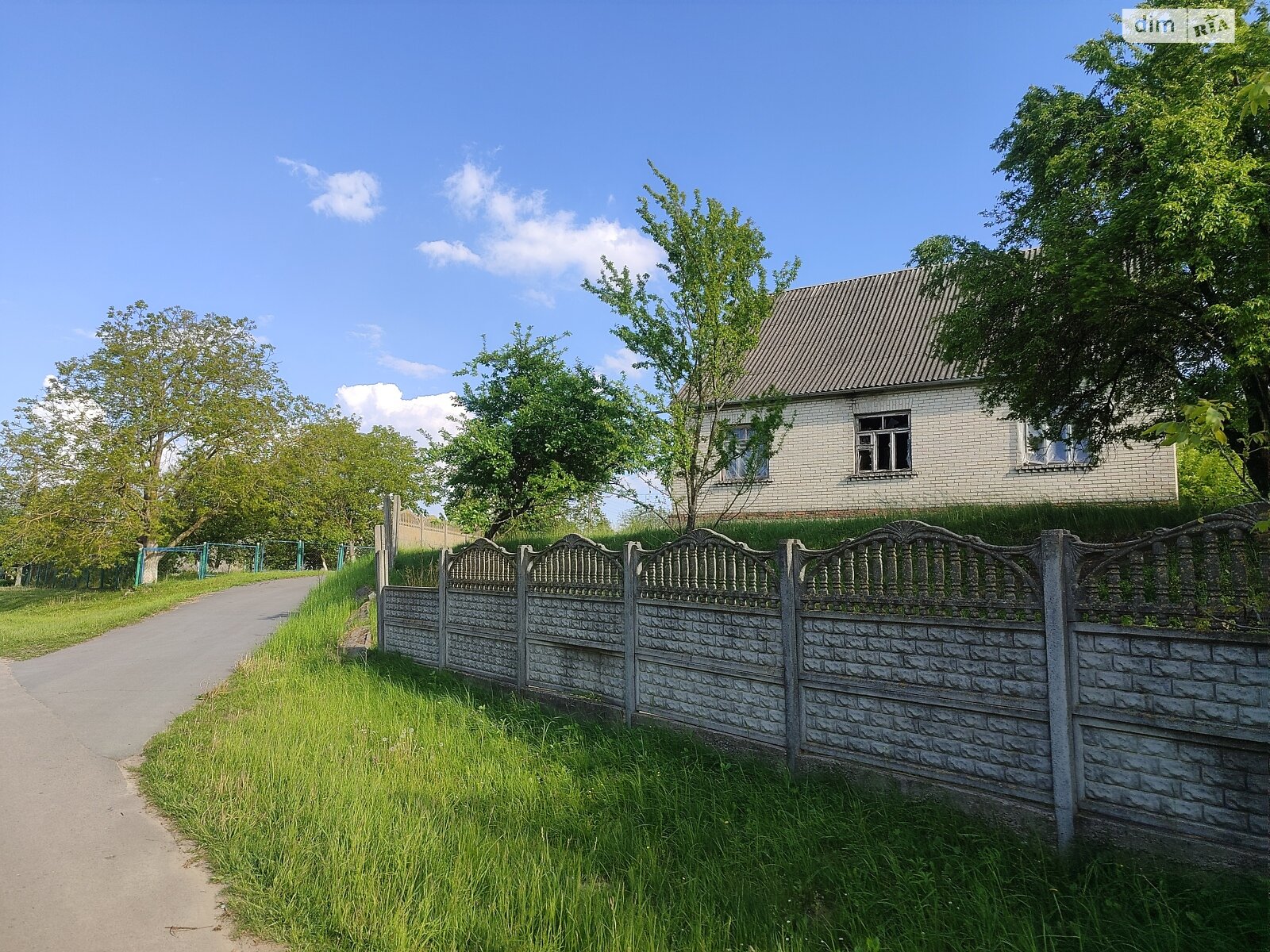 одноповерховий будинок з гаражем, 129.1 кв. м, цегла. Продаж у Понебелі фото 1 одноповерховий будинок з гаражем, 129.1 кв. м, цегла. Продаж у Понебелі фото 1