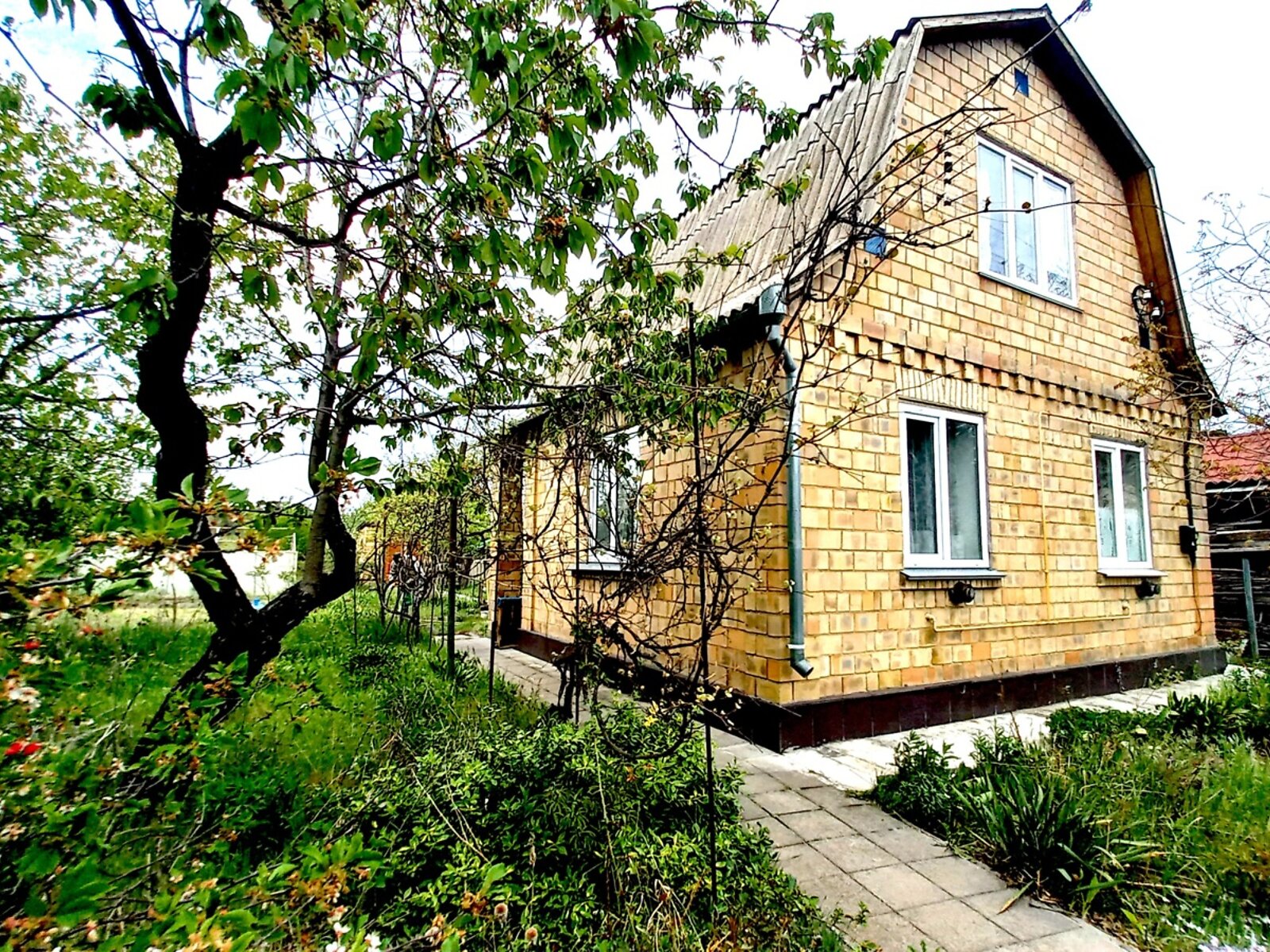 двухэтажный дом с отоплением, 70 кв. м, кирпич. Продажа в Пороскотени фото 1 двухэтажный дом с отоплением, 70 кв. м, кирпич. Продажа в Пороскотени фото 1