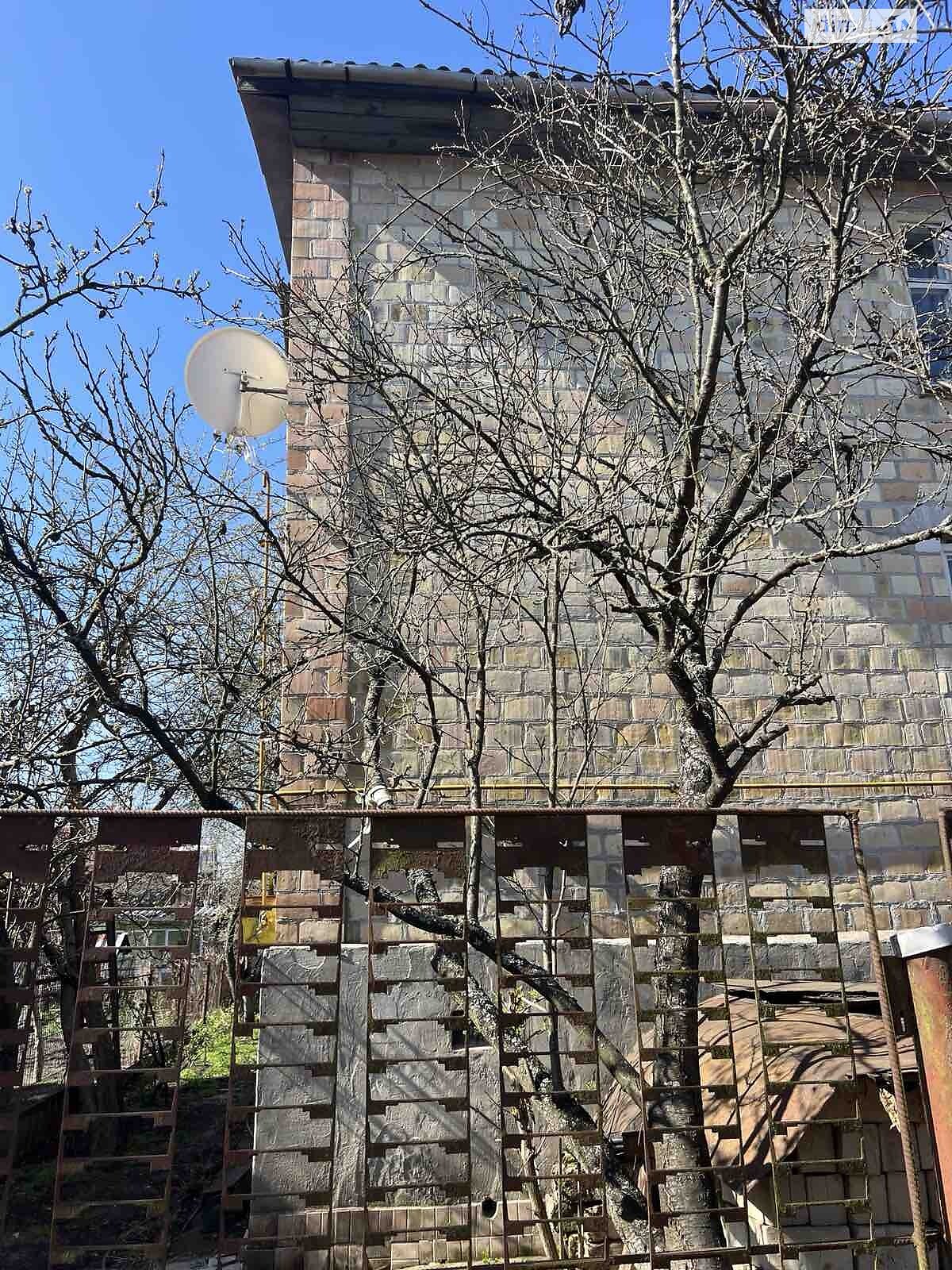 трехэтажный дом с верандой, 90 кв. м, кирпич. Продажа в Пороскотени фото 1 трехэтажный дом с верандой, 90 кв. м, кирпич. Продажа в Пороскотени фото 1
