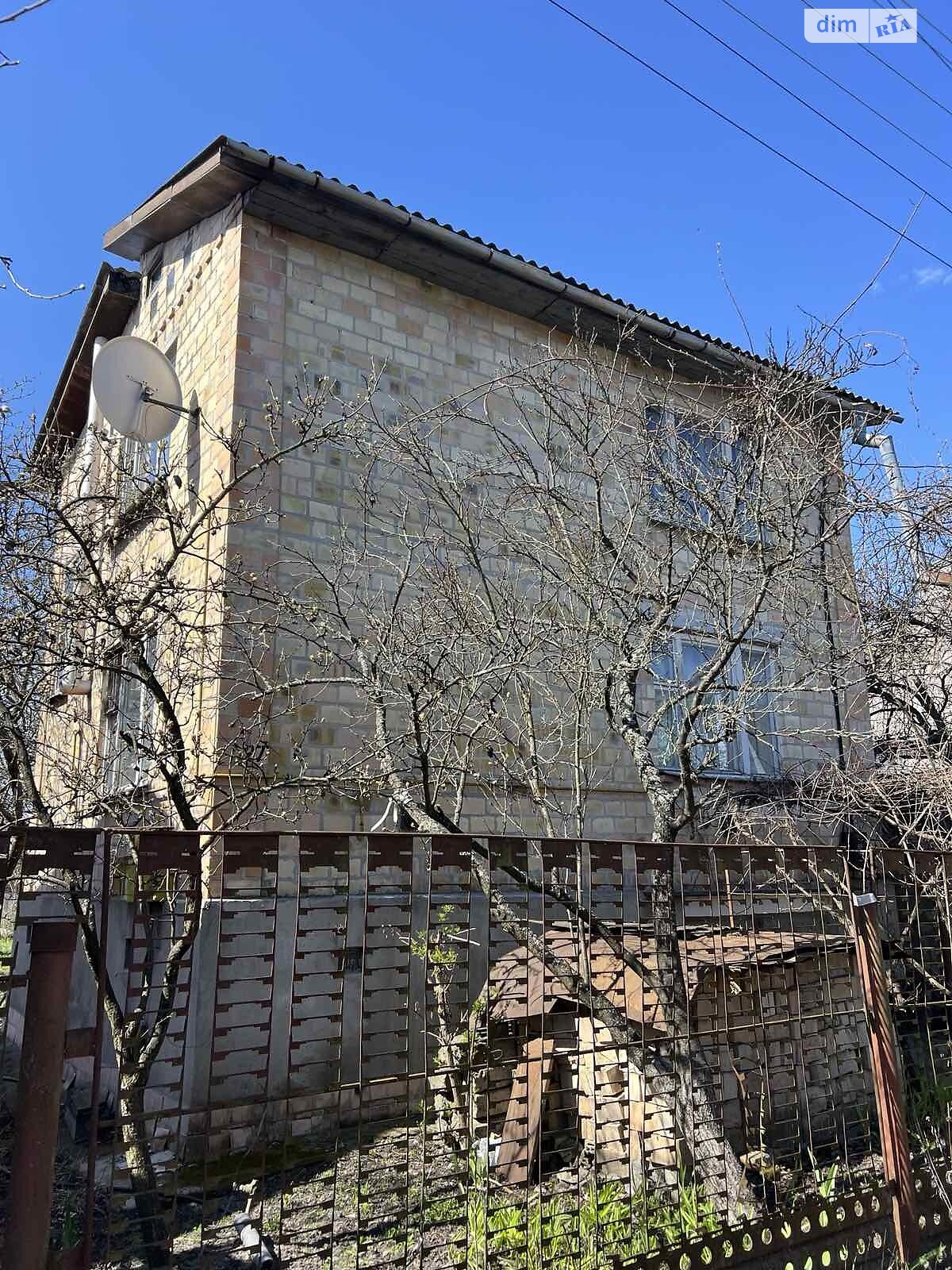 трехэтажный дом с верандой, 90 кв. м, кирпич. Продажа в Пороскотени фото 1 трехэтажный дом с верандой, 90 кв. м, кирпич. Продажа в Пороскотени фото 1