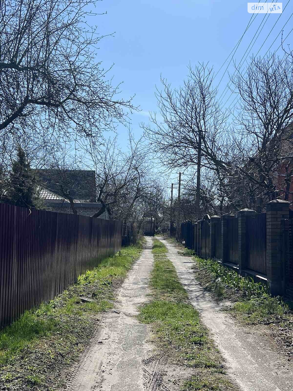 трехэтажный дом с верандой, 90 кв. м, кирпич. Продажа в Пороскотени фото 1 трехэтажный дом с верандой, 90 кв. м, кирпич. Продажа в Пороскотени фото 1