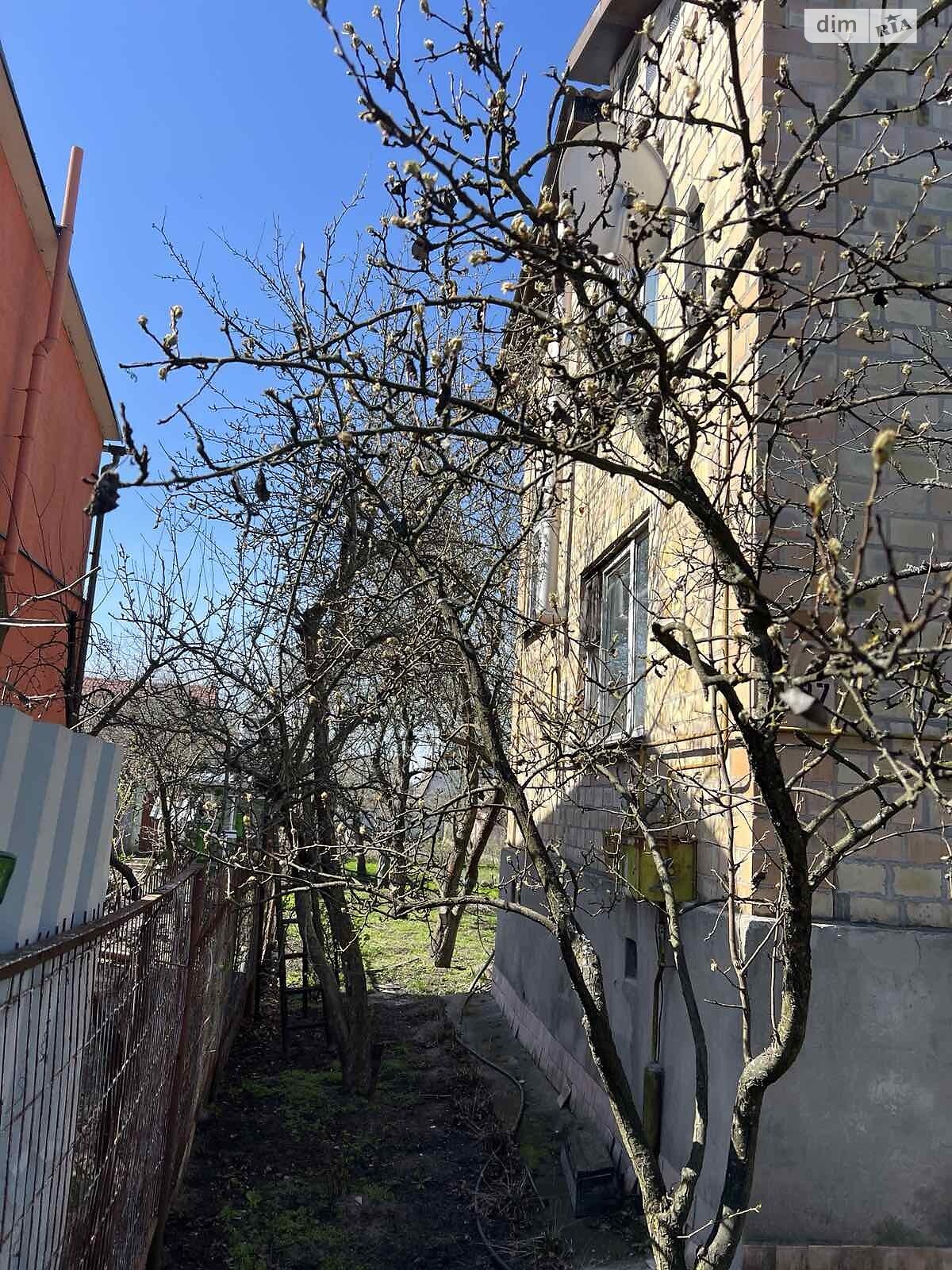 трехэтажный дом с верандой, 90 кв. м, кирпич. Продажа в Пороскотени фото 1 трехэтажный дом с верандой, 90 кв. м, кирпич. Продажа в Пороскотени фото 1