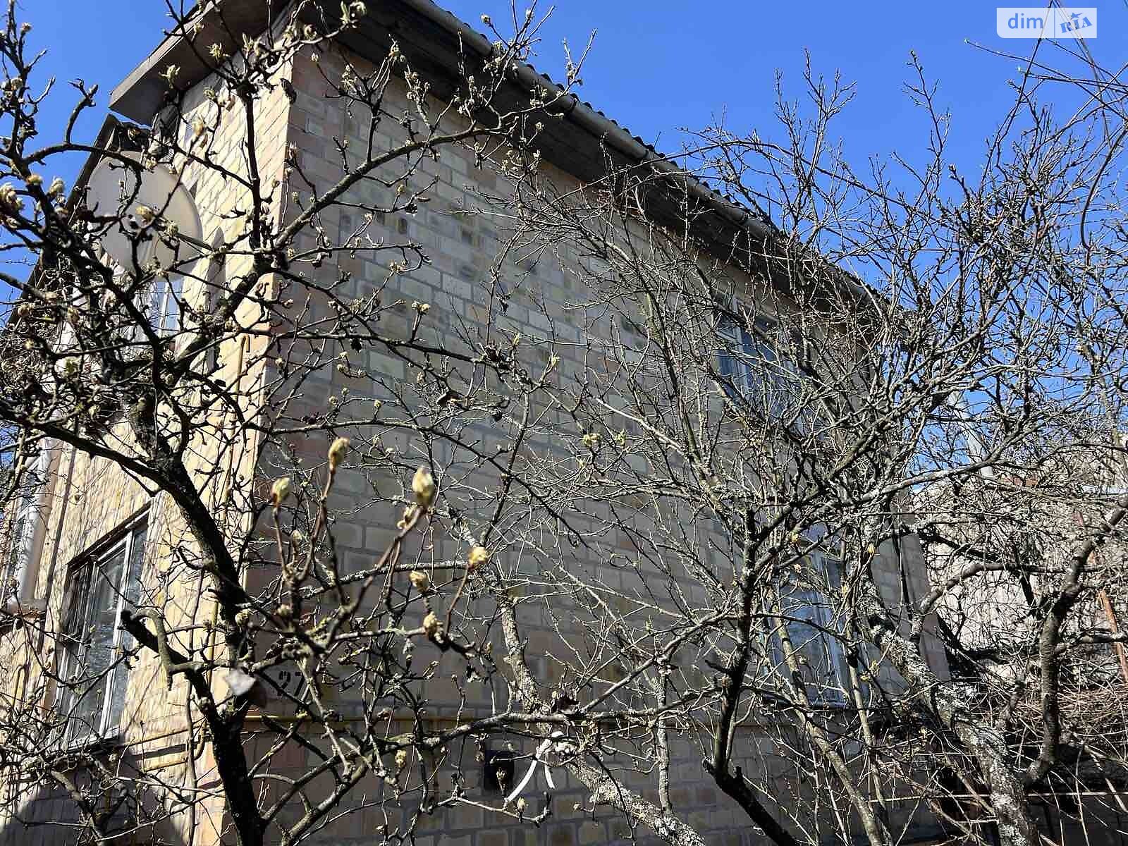 трехэтажный дом с верандой, 90 кв. м, кирпич. Продажа в Пороскотени фото 1 трехэтажный дом с верандой, 90 кв. м, кирпич. Продажа в Пороскотени фото 1