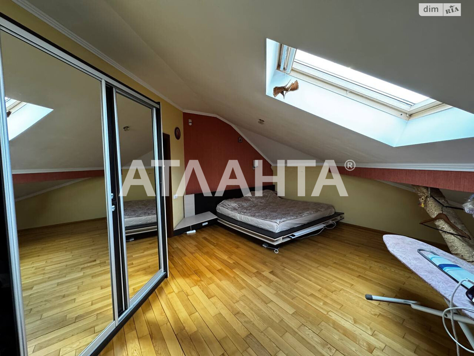 двоповерховий будинок бесідка, 371.3 кв. м, кирпич. Продаж у Поршні фото 1 двоповерховий будинок бесідка, 371.3 кв. м, кирпич. Продаж у Поршні фото 1