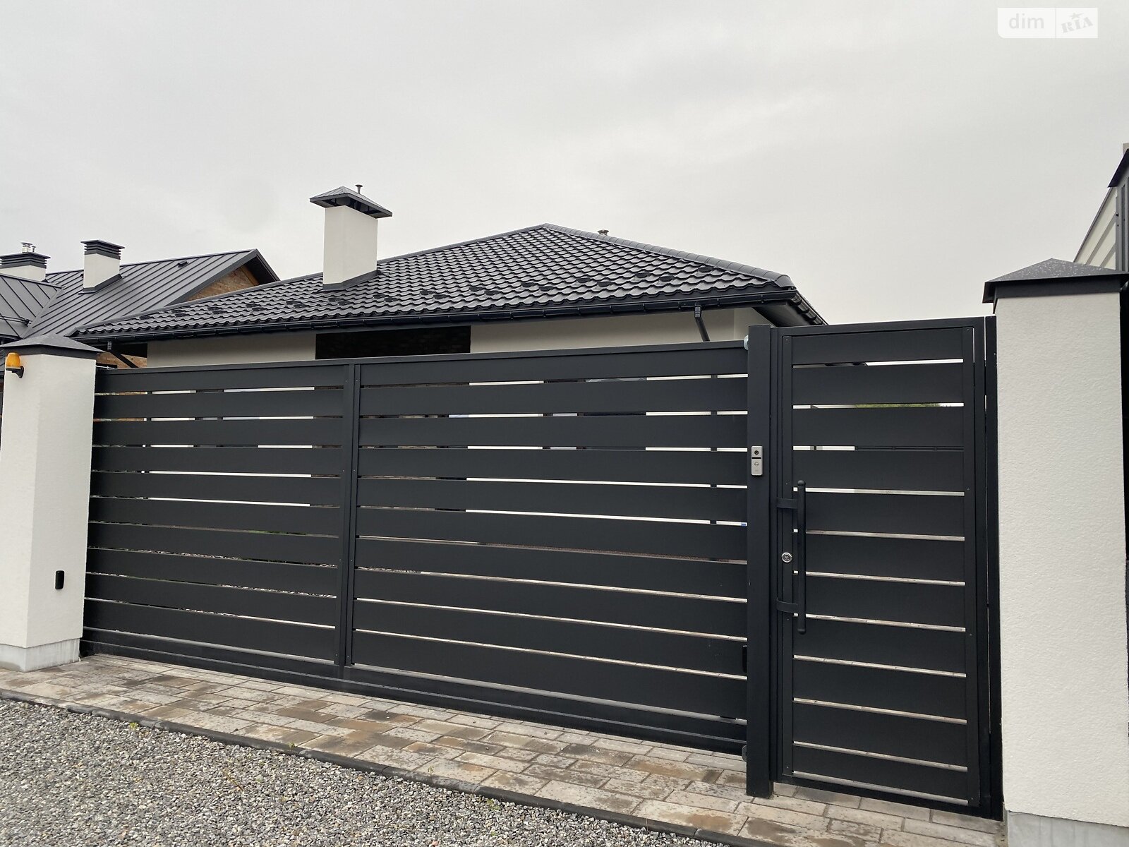 одноэтажный дом, 112 кв. м, кирпич. Продажа в Прибужскому фото 1