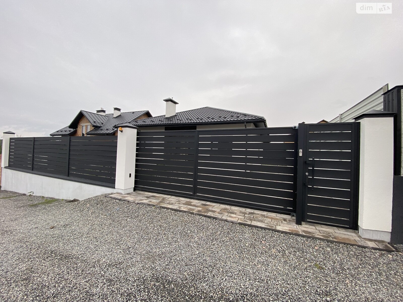 одноэтажный дом, 112 кв. м, кирпич. Продажа в Прибужскому фото 1