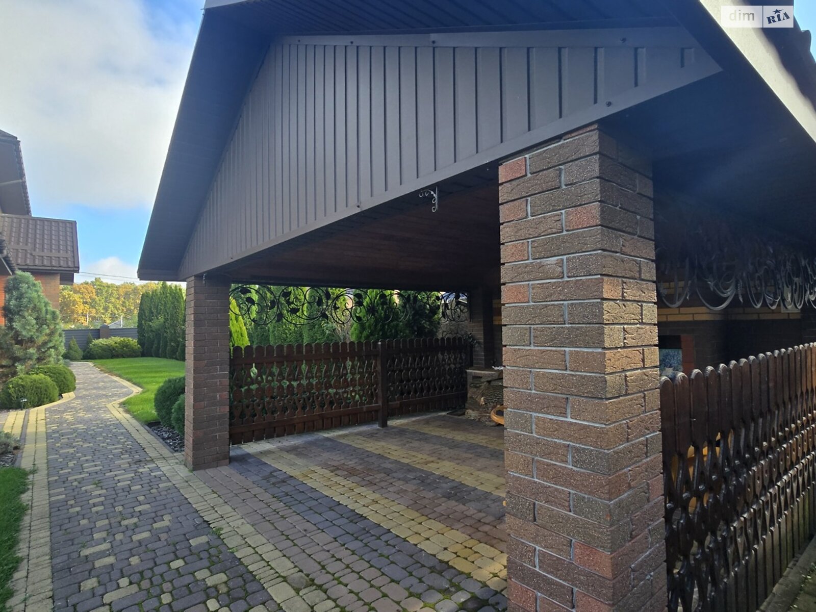 двоповерховий будинок з верандою, 298.8 кв. м, цегла. Продаж у Бохониках фото 1 двоповерховий будинок з верандою, 298.8 кв. м, цегла. Продаж у Бохониках фото 1