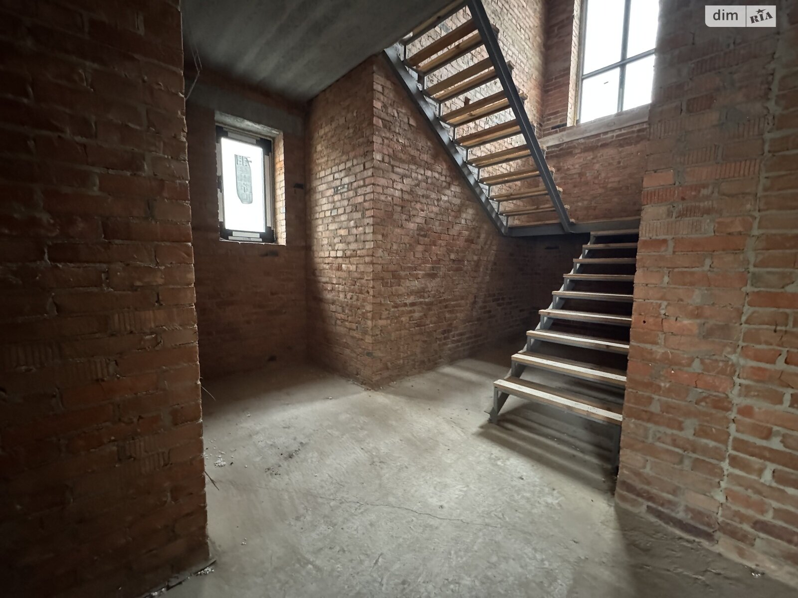 двоповерховий будинок, 170 кв. м, цегла. Продаж у Прибузькому фото 1