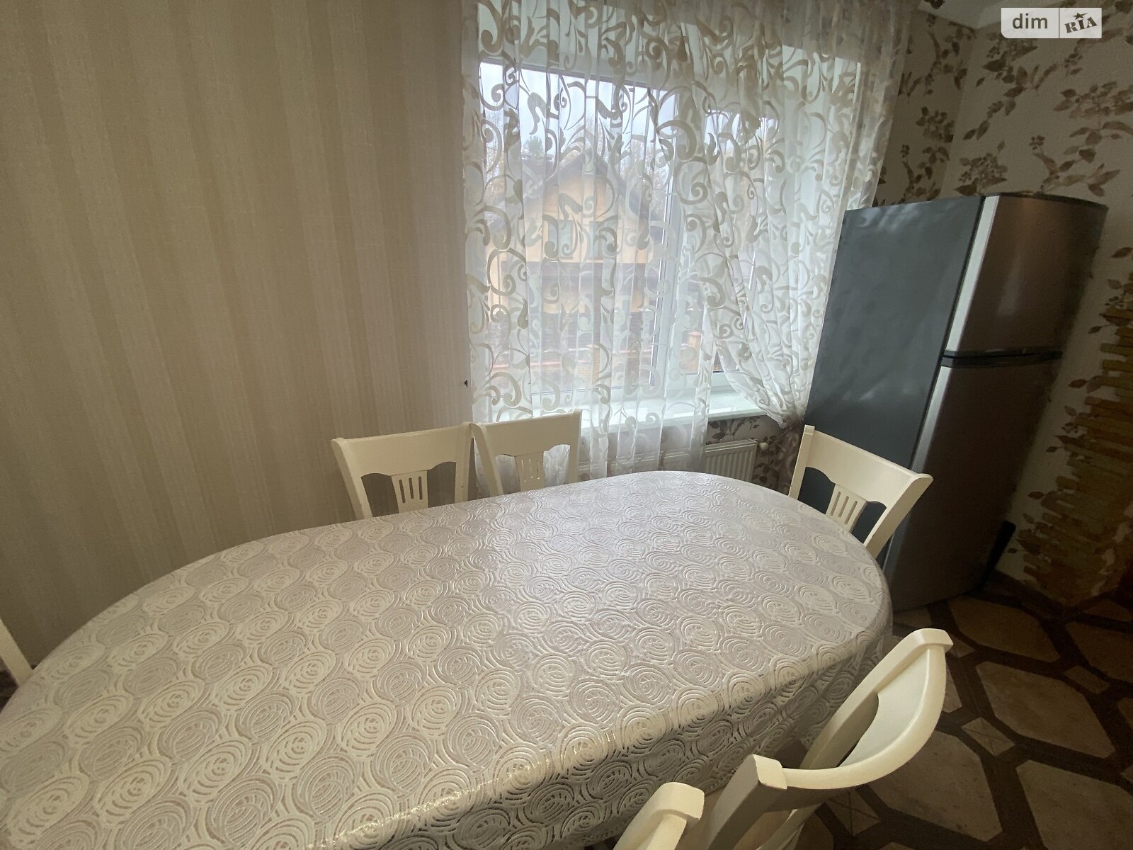 двухэтажный дом с верандой, 200 кв. м, кирпич. Продажа в Прибужскому фото 1