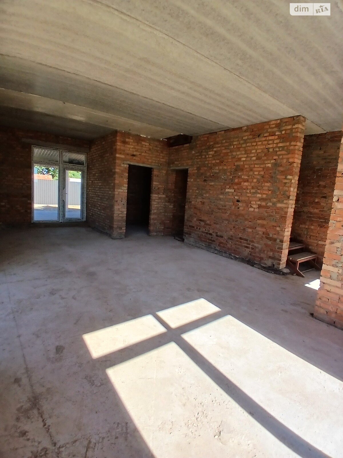 двухэтажный дом, 130 кв. м, кирпич. Продажа в Прибужскому фото 1