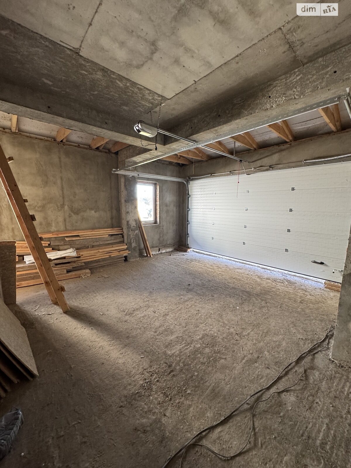 двухэтажный дом, 200 кв. м, кирпич. Продажа в Прибужскому фото 1