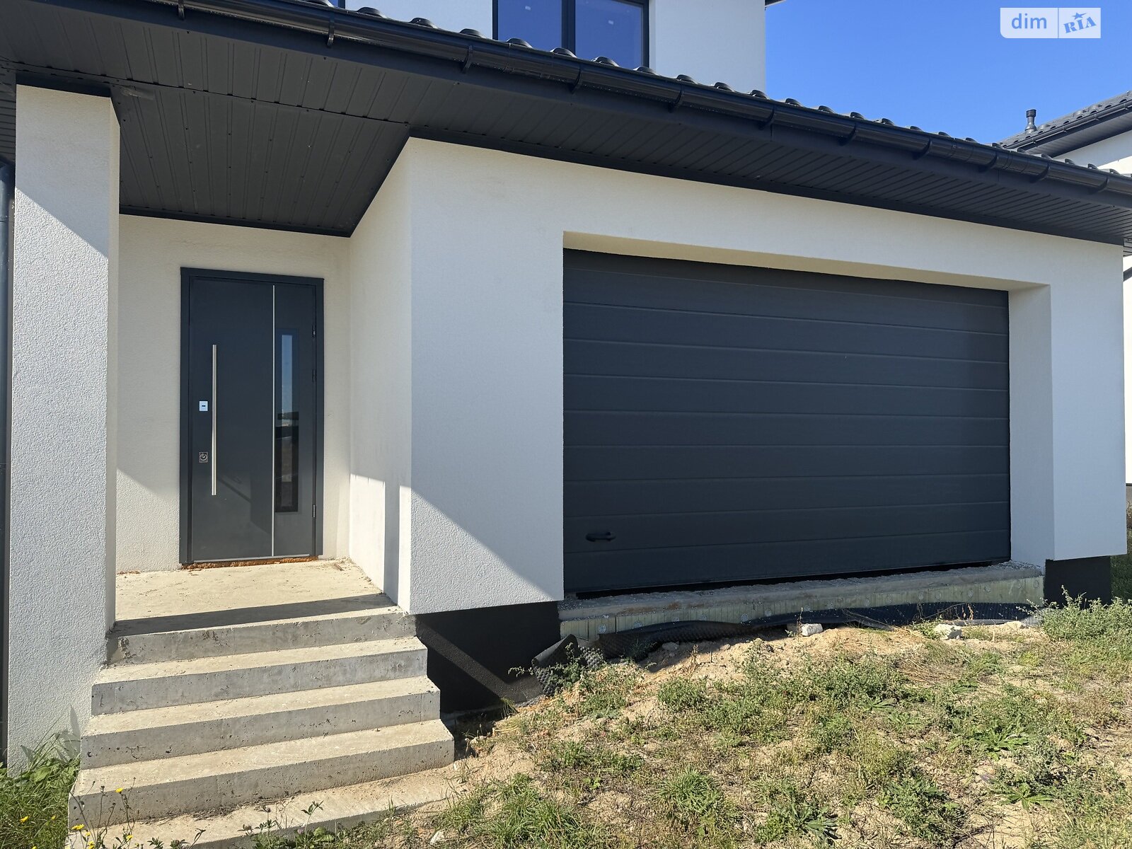 двухэтажный дом, 200 кв. м, кирпич. Продажа в Прибужскому фото 1