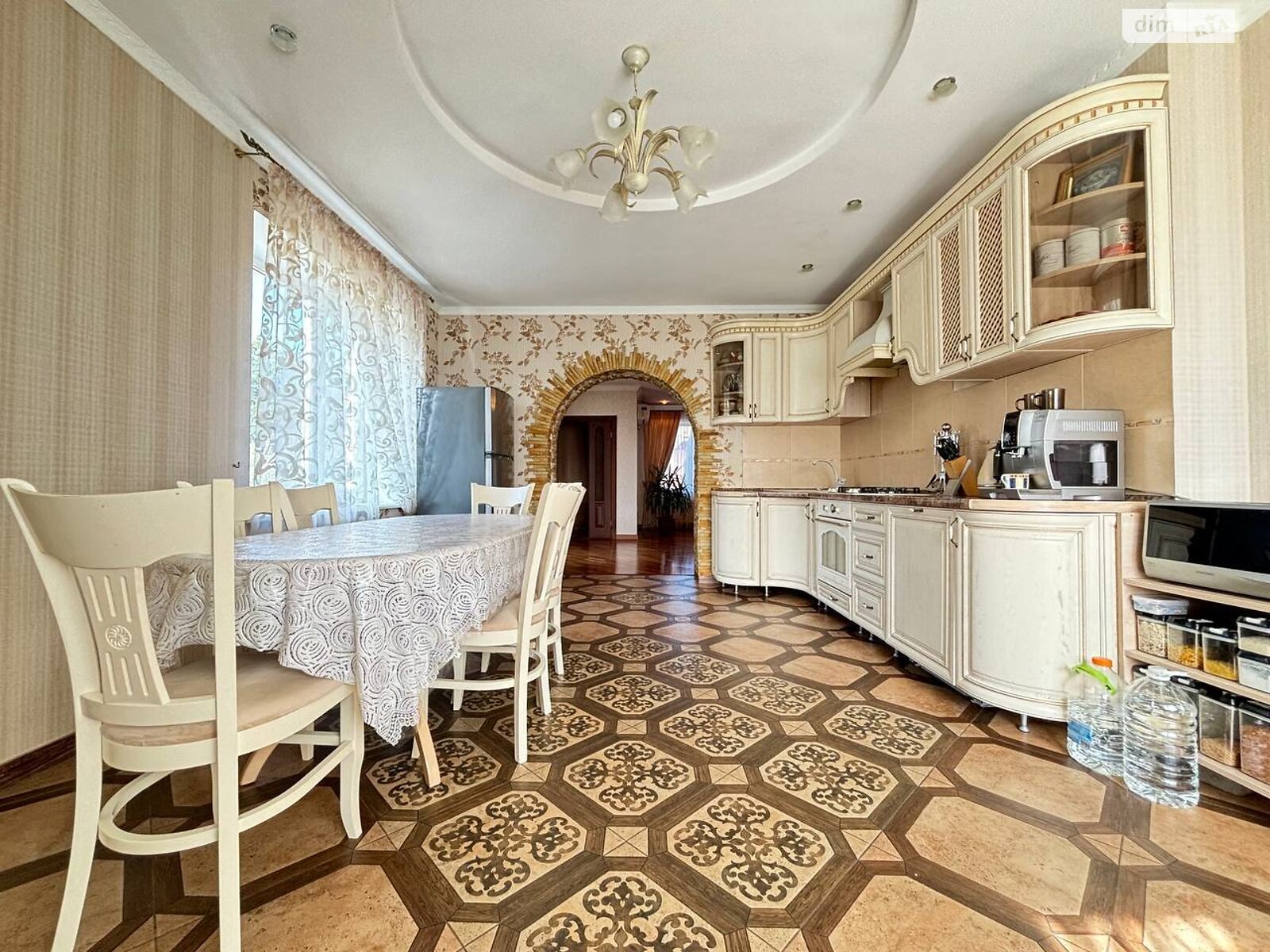 двоповерховий будинок з гаражем, 301.3 кв. м, кирпич. Продаж у Прибузькому фото 1