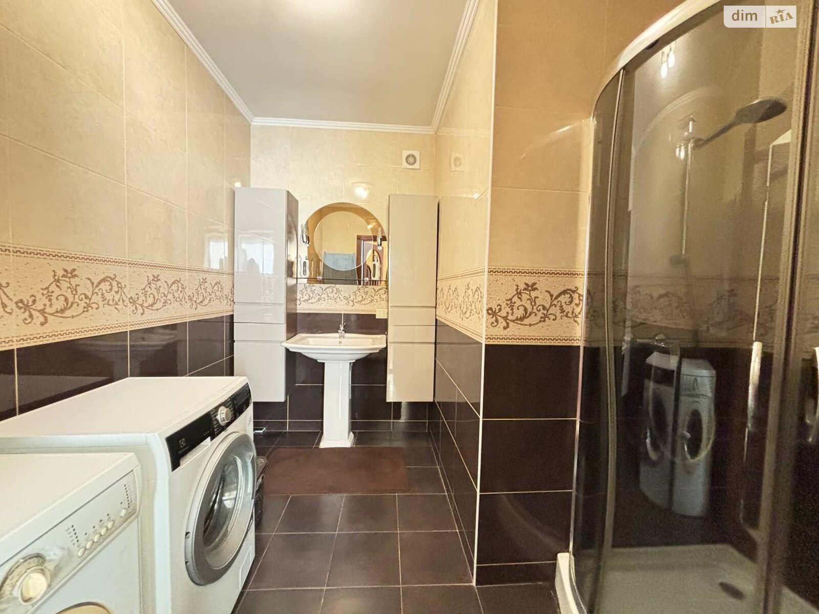 двоповерховий будинок з гаражем, 301.3 кв. м, кирпич. Продаж у Прибузькому фото 1