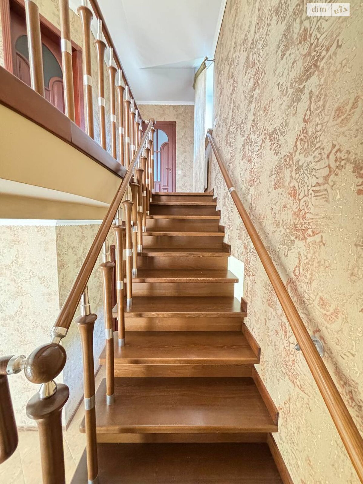 двоповерховий будинок з гаражем, 301.3 кв. м, кирпич. Продаж у Прибузькому фото 1