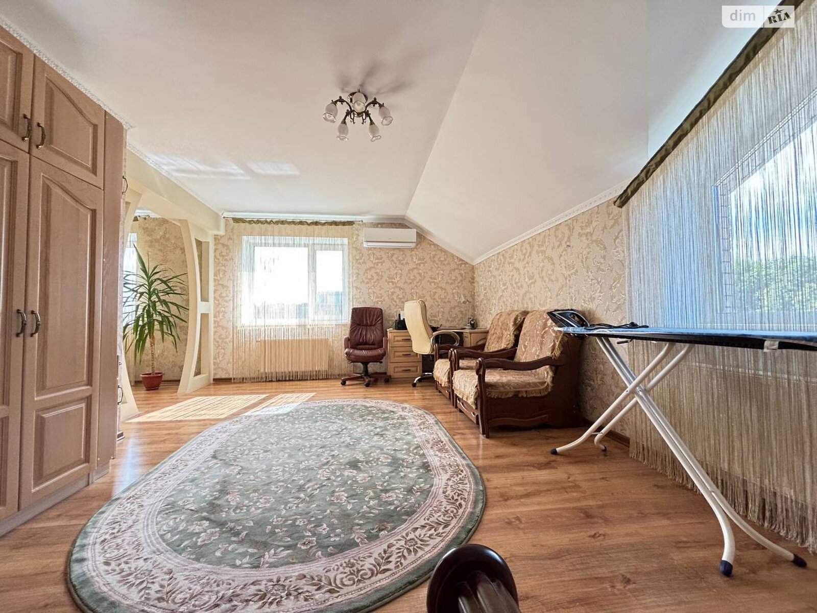 двоповерховий будинок з гаражем, 301.3 кв. м, кирпич. Продаж у Прибузькому фото 1