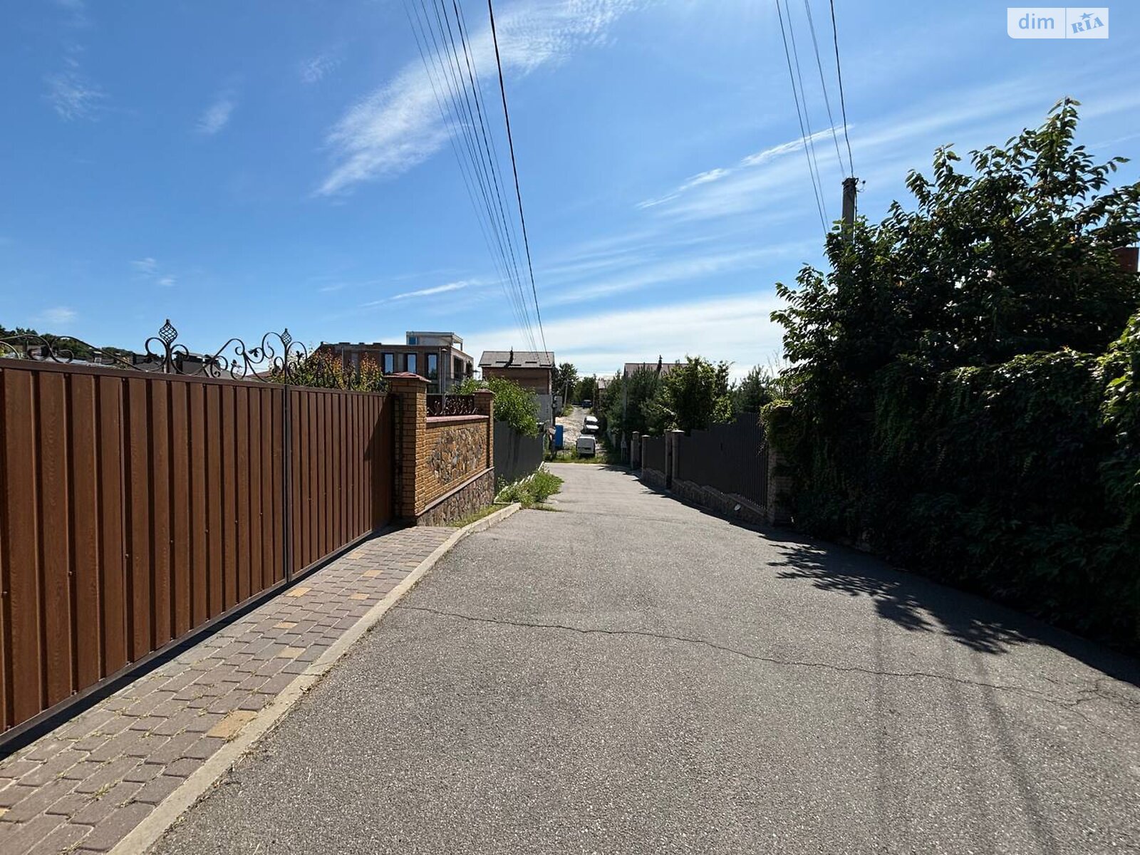 двоповерховий будинок з гаражем, 301.3 кв. м, кирпич. Продаж у Прибузькому фото 1