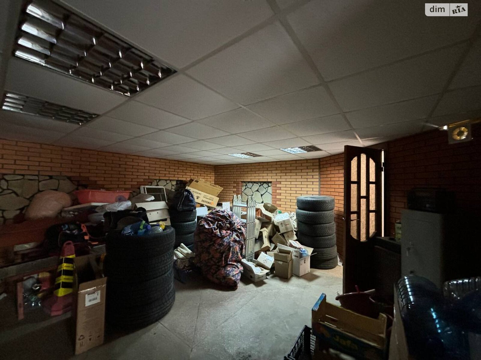 двоповерховий будинок з гаражем, 301.3 кв. м, кирпич. Продаж у Прибузькому фото 1