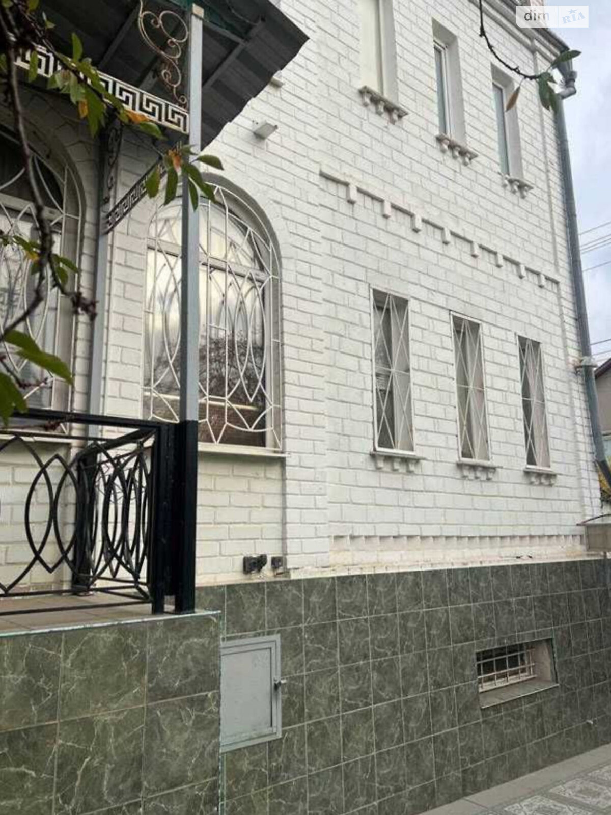 трехэтажный дом, 245 кв. м, кирпич силикатный. Продажа в Прилиманском фото 1 трехэтажный дом, 245 кв. м, кирпич силикатный. Продажа в Прилиманском фото 1